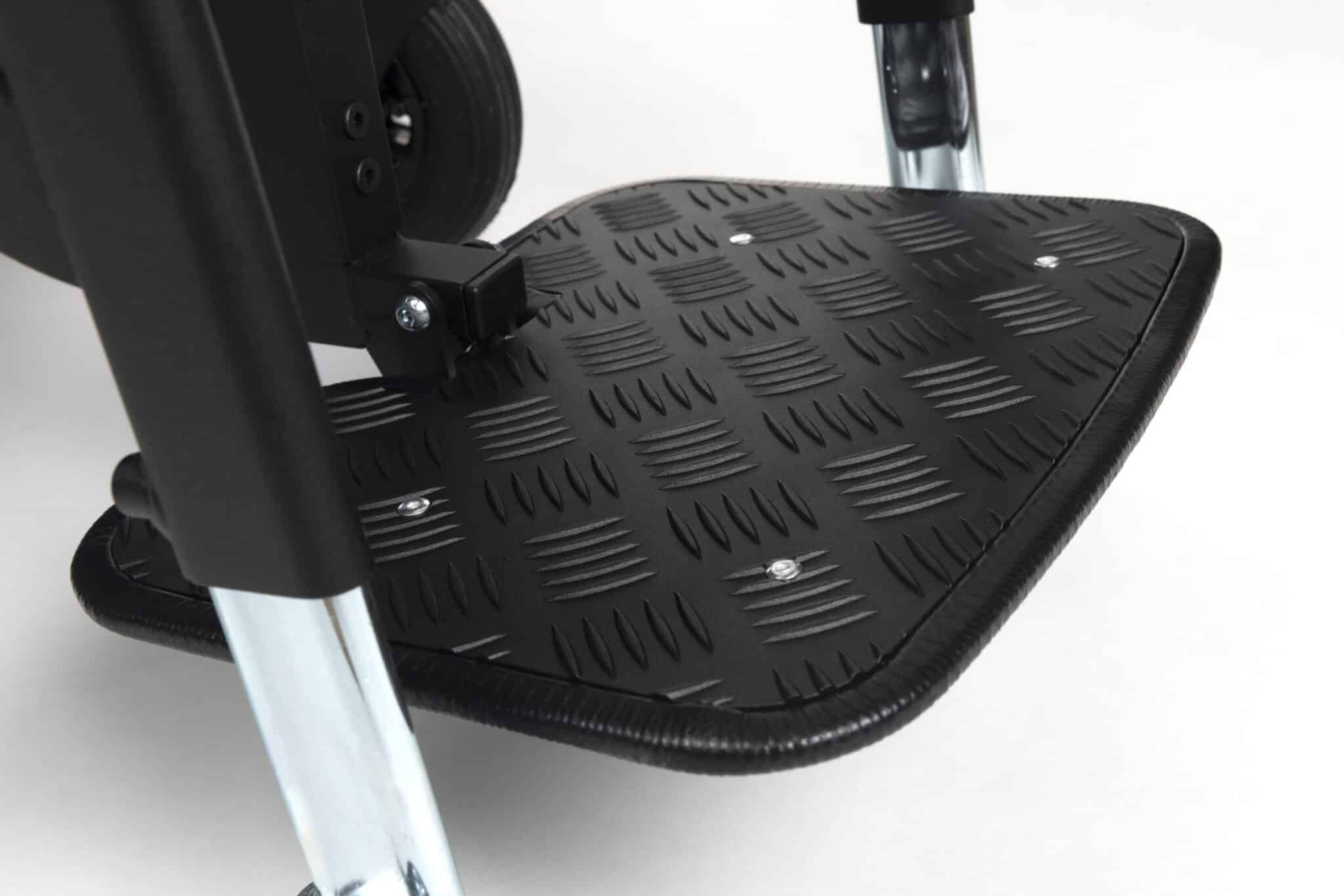 Püstitõstmisfunktsiooniga ratastool Forest 3 S.U.