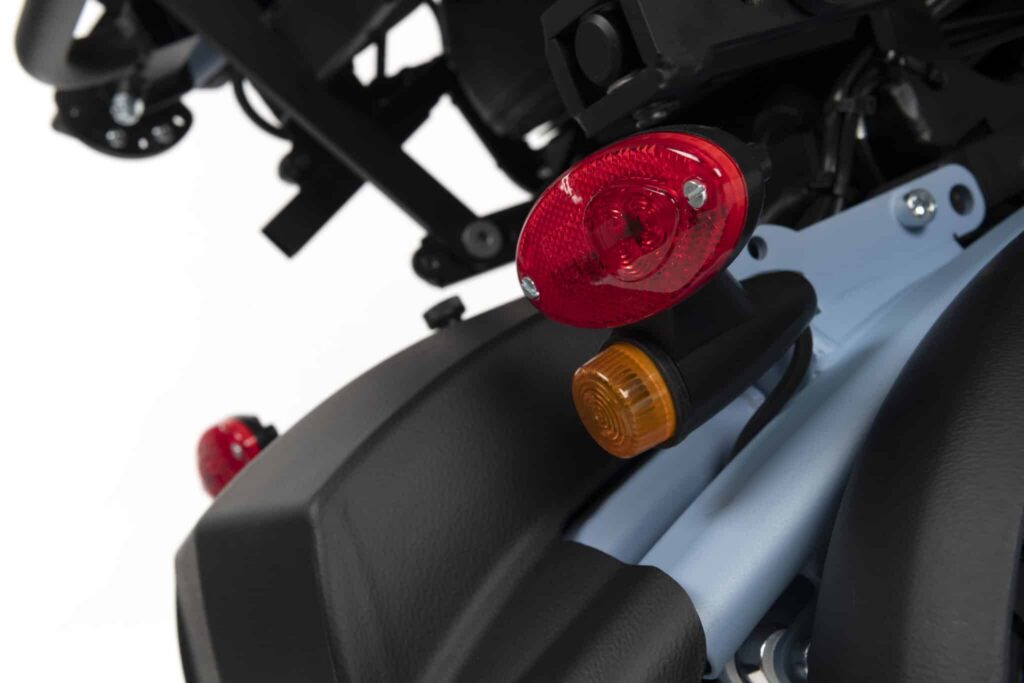 Püstitõstmisfunktsiooniga ratastool Forest 3 S.U.