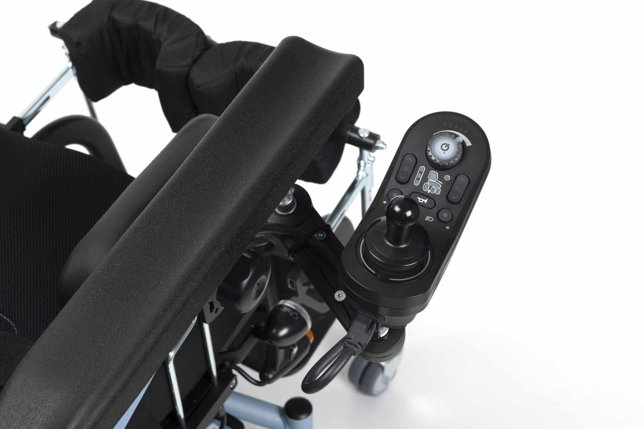 Püstitõstmisfunktsiooniga ratastool Forest 3 S.U.